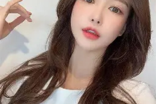 炸裂！司晓迪凌晨甩黑色吊带美照评论区从吃瓜到吐槽吵翻了天